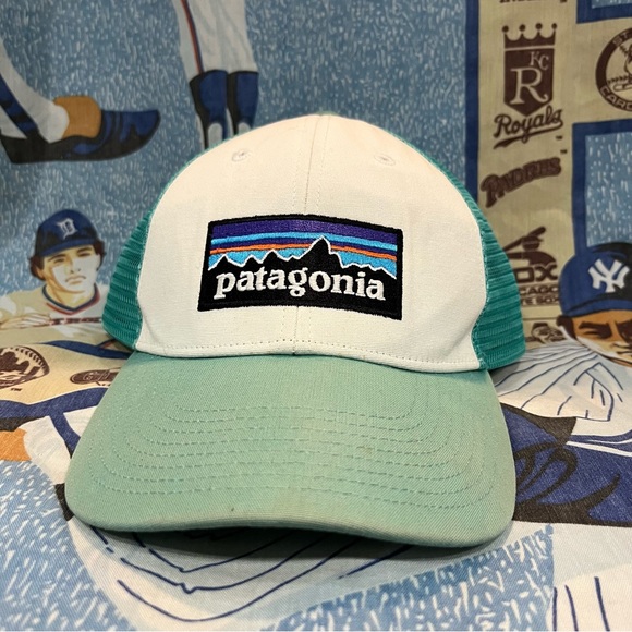 Patagonia Classic Logo Mesh Embroidered Snap Back Hat Cap Teal - Picture 1 of 6
